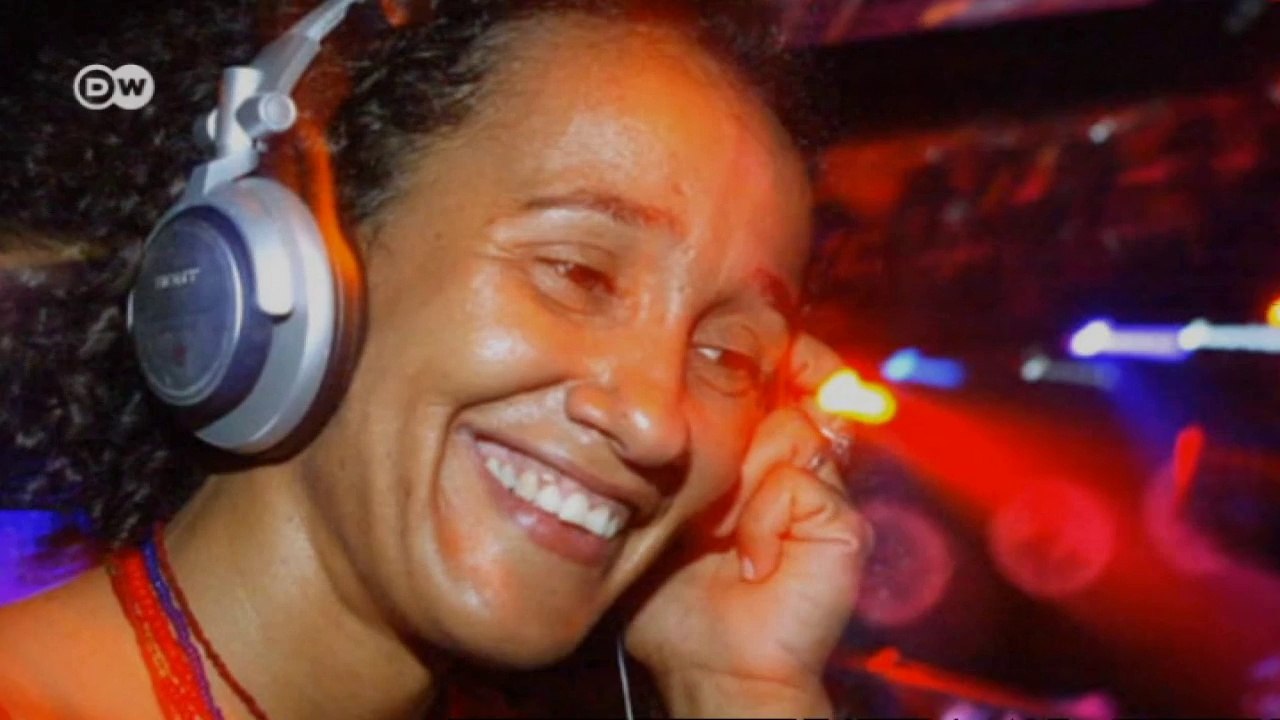 Die Samba-Djane Grace Kelly | Euromaxx - Samba im Herzen