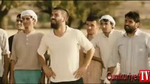 Arda Turan Hükümet Kadın filmindeki rolüyle güldürdü