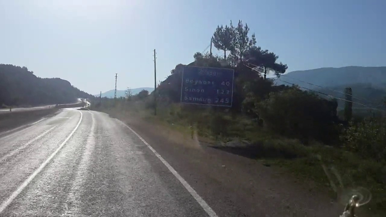 İNSAF YA !!! TEK BOYABAT TABELASI YOK