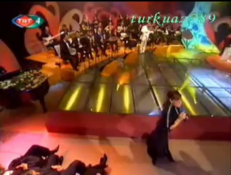 Seçil AK KUTLU-Söyleme Bilmesinler Bu Aşkın Bittiğini