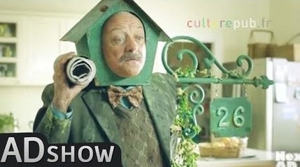 WTF? Old man thinks he's a mailbox!