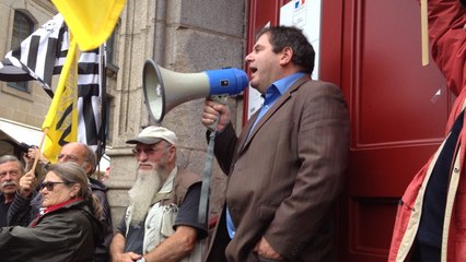 Christian Troadec, leader des Bonnets Rouge prends la parole