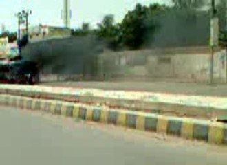 Reaction in Karachi After Altaf Hussain Arrested