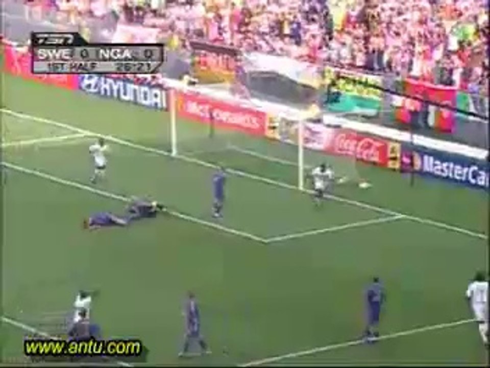 Πανηγυρισμός Αγκαχόουα (Aghahowa Sverige-Nigeria 0-1)