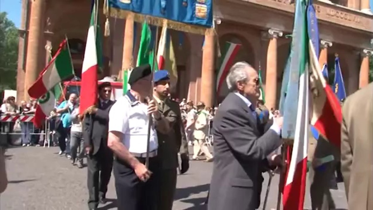 Icaro Tv. La Festa della Repubblica a Rimini.mpg