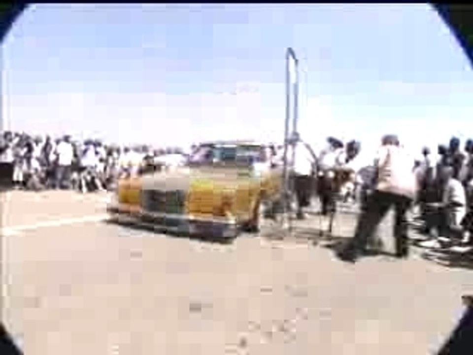 Lowriders - lowrider hop contest
