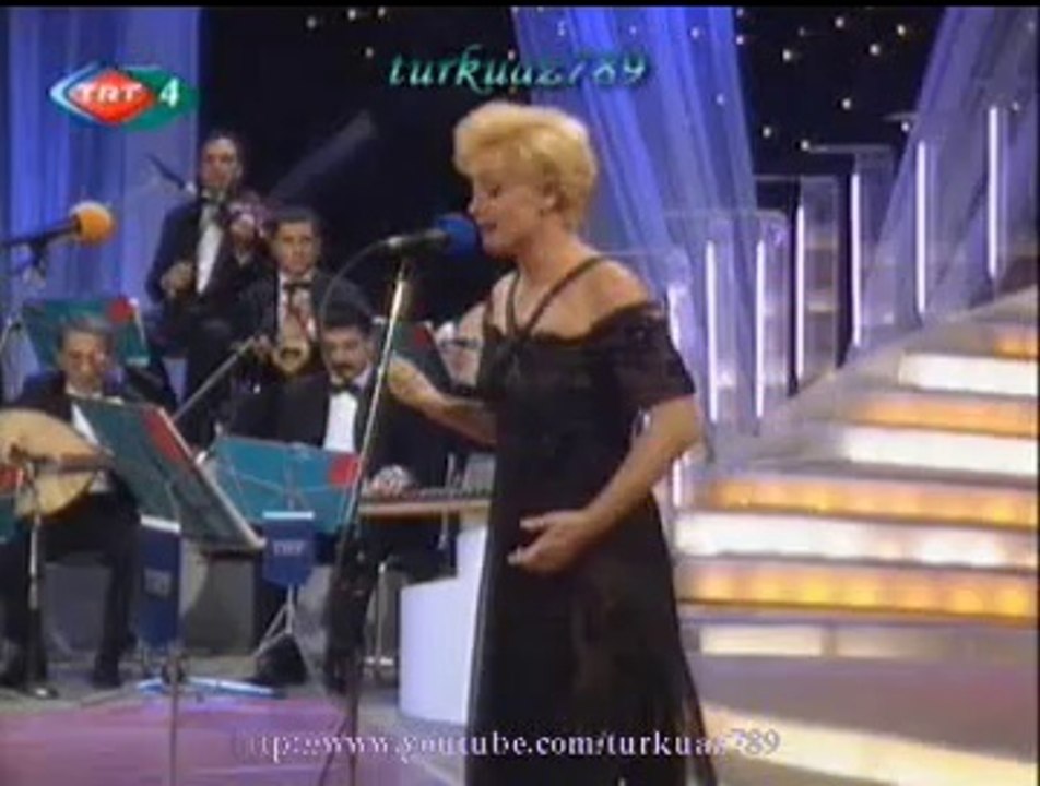 Seçil HEPER-Gökyüzünde Yalnız Gezen Yıldızlar