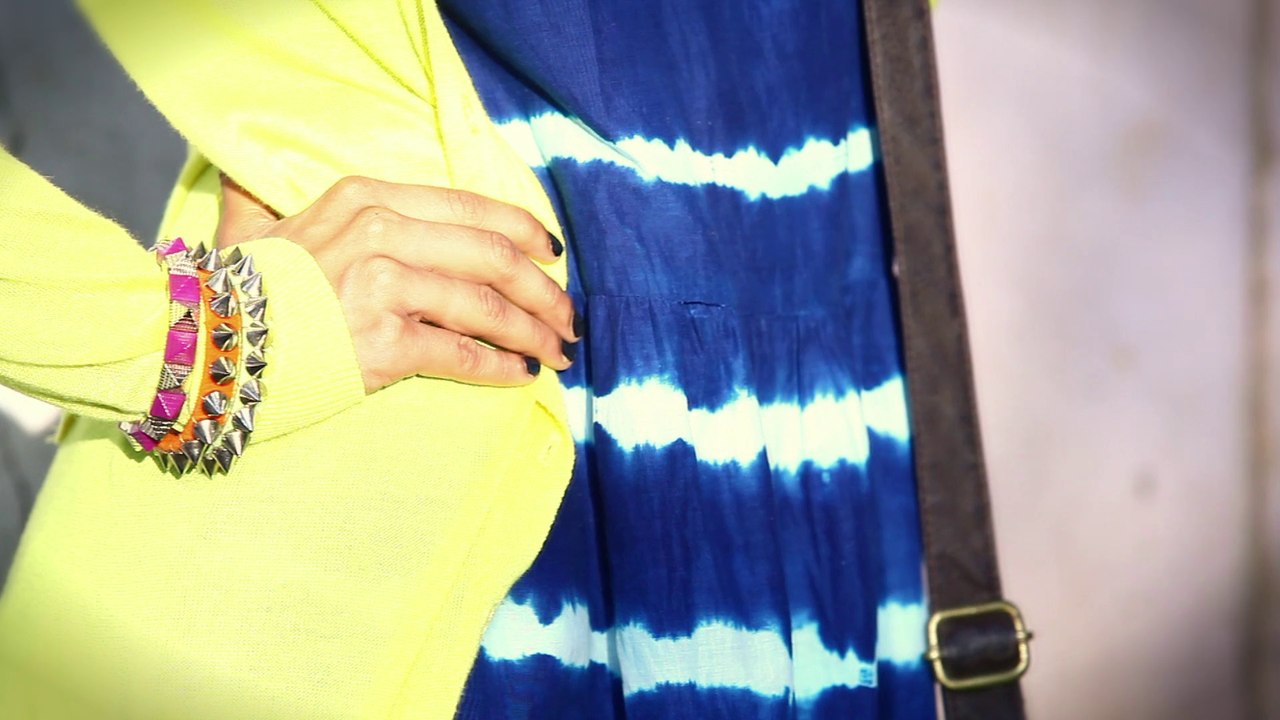 How to pull off a beach dress