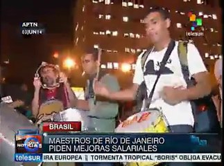 Maestros brasileños marchan por mejoras laborales