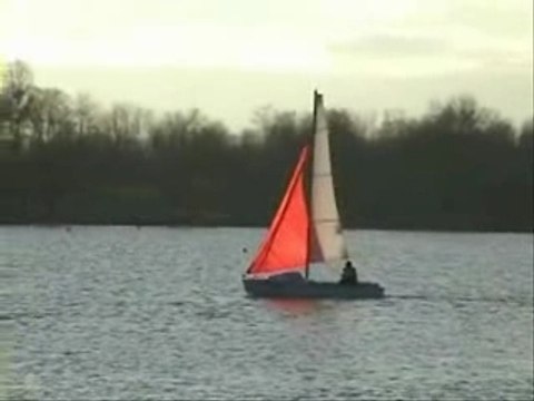 Astus 16.1 sous voiles