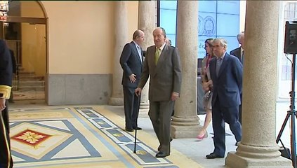 El Rey recibe el cálido homenaje del mundo empresarial