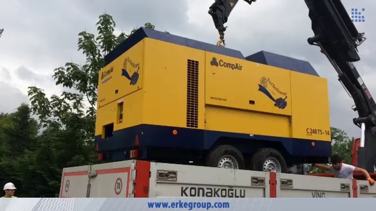 ERKE Dış Ticaret ltd., CompAir C 240 TS-14 TurboScrew Diesel Portable Compressor - Alternatif Zemin - www.erkegroup.com