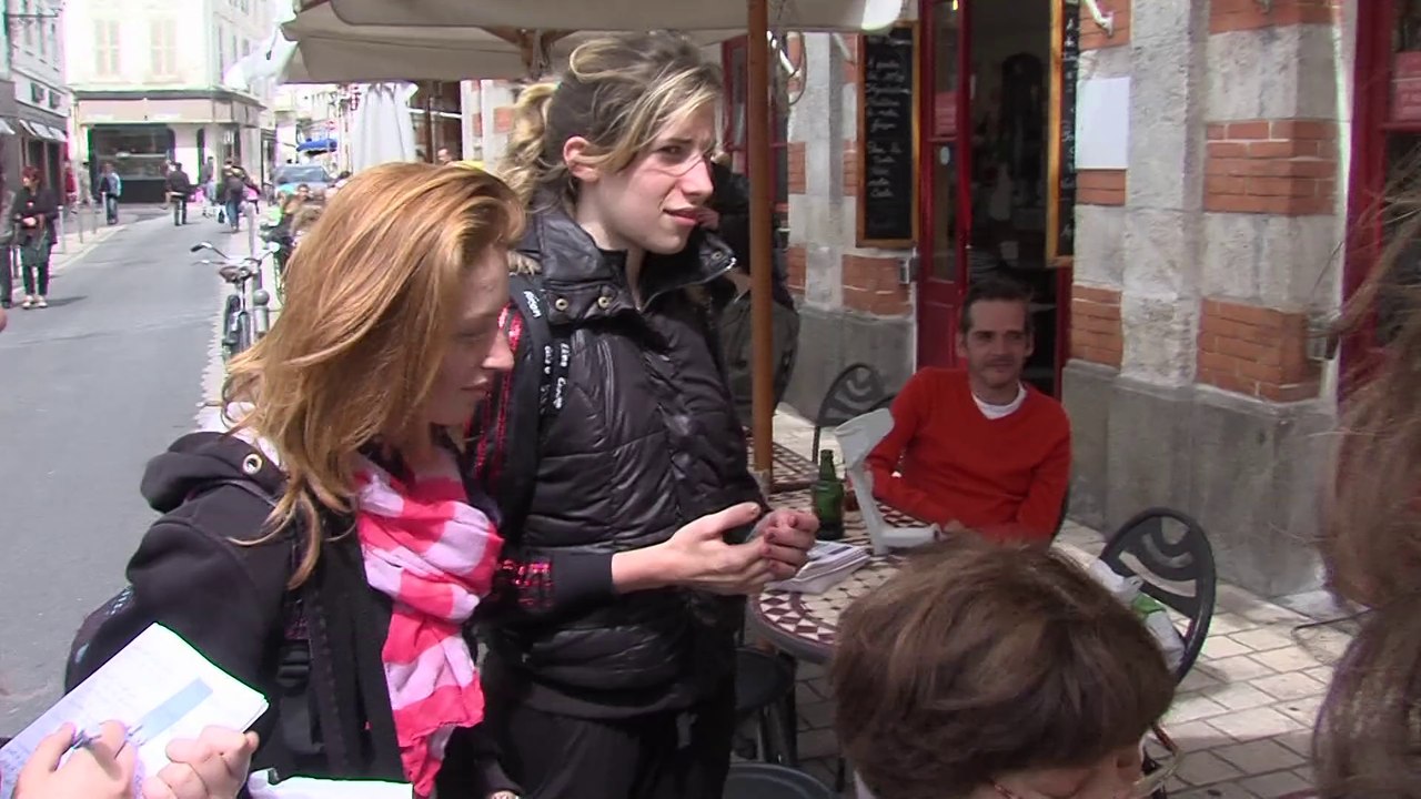Célà tv Le JT - Des jeunes reporter dans les rues de La Rochelle