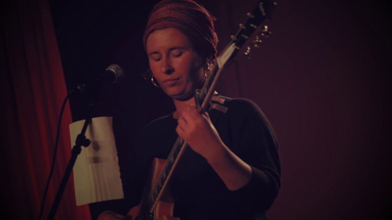 SaSo "Elle va où elle veut" Live reprise de Noir Désir 2012