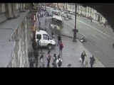 accident de bus étonnante pris sur plusieurs caméras