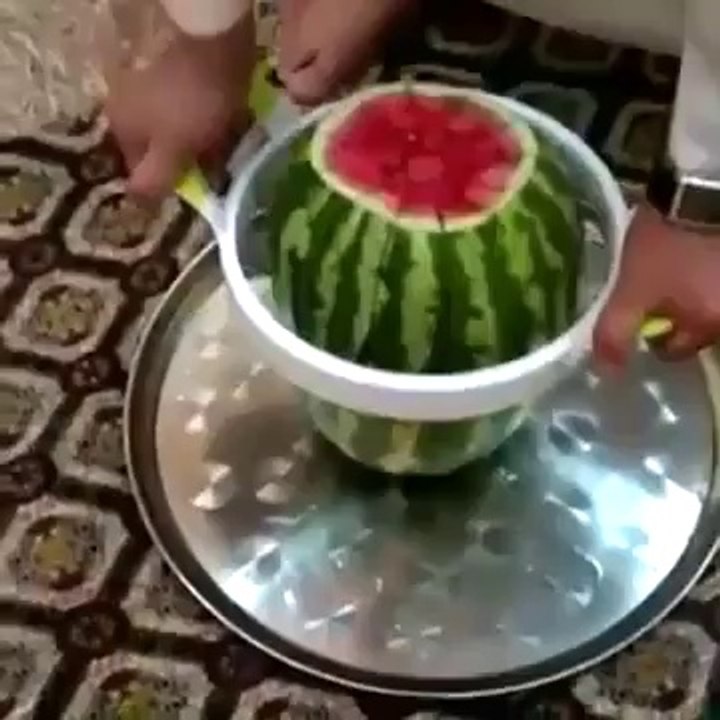 İNANILMAZZ Karpuz dilimlemede Müthiş Yöntem