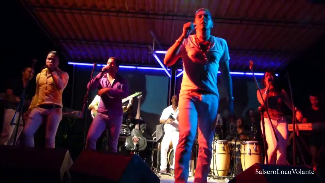 Paulo FG "Darte un Beso" @ 1830 (Cuba-Habana)