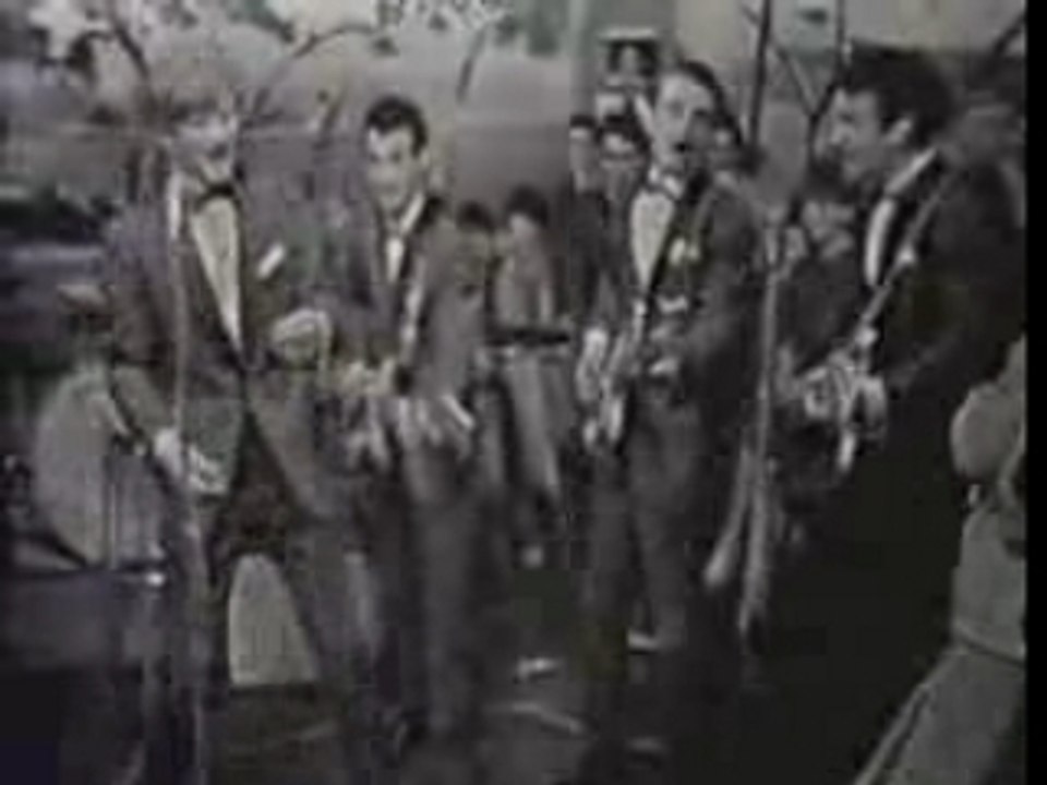 LES CHAUSSETTES NOIRES live