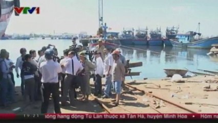 Vietnam boat sinks after collision with Chinese vessel