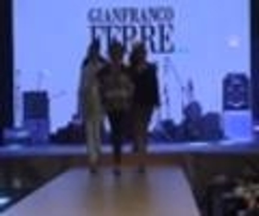 Yaz ortasında "sıcak defile"