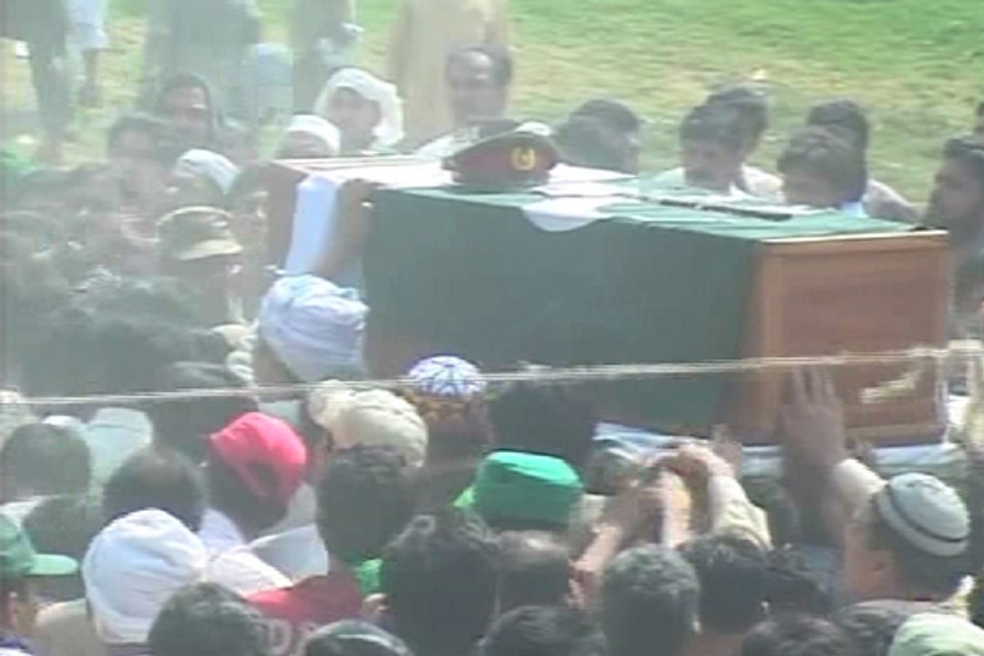 Dunya News-Fateh Jang suicide attack: Col. Arshad laid to rest