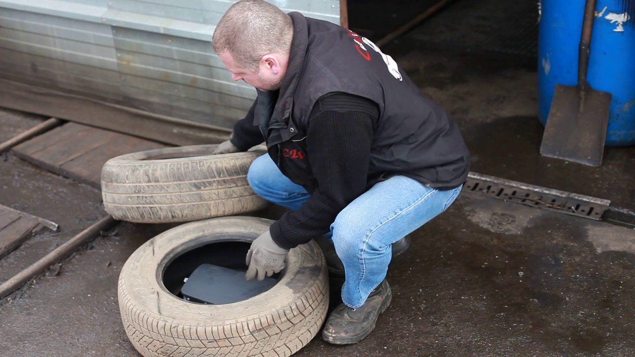Explosion d'airbag à la casse de Don