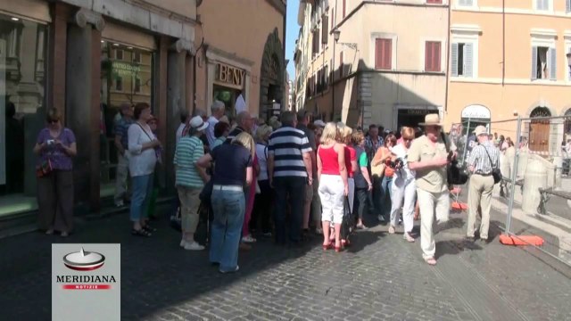 Parte il restauro di Fontana di Trevi ma i turisti potranno continuare ad ammirarla