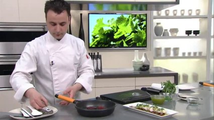 Rap amb pebrots del piquillo amb vainilla i festucs