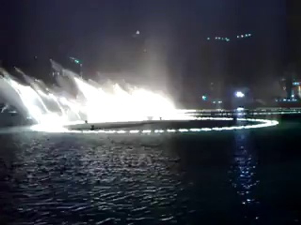 World largest Fountain dance show in Dubai....