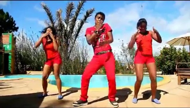 NHODAS - Bisous bisous (gasy - malagasy)