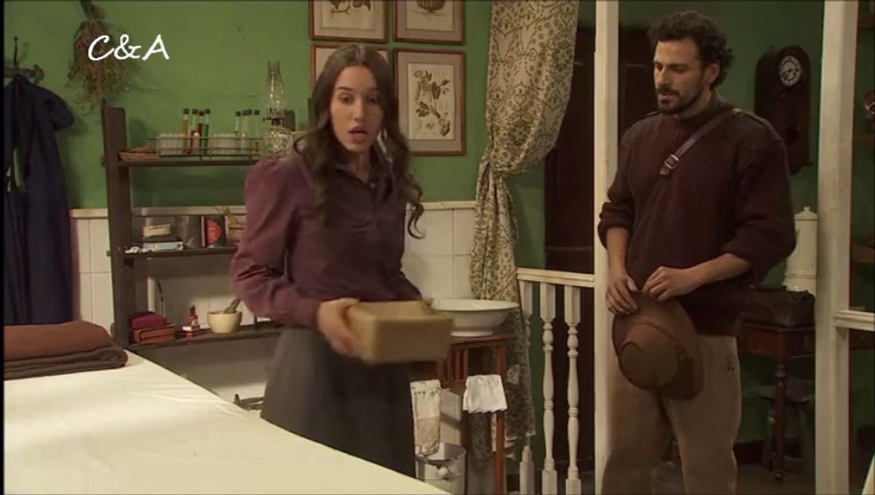 Momentos C&A: Conrado en el dispensario con Aurora - no entiende la actitud de su prometido