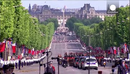İngiltere Kraliçesi Normandiya Çıkarması'nın yıl dönümü için Fransa'da