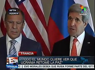 Kerry y Lavrov hablan sobre Ucrania en París