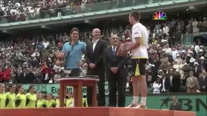 Emotional Federer to tears during Roland Garros 2009 ceremony _ national anthem of Suisse.