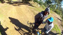 Un gars se fait voler son vélo et filme la scène avec sa GoPro!