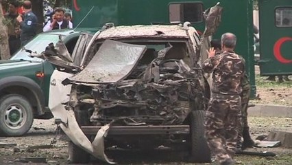 Afghan presidential candidate survives bombing