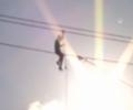 Enerji nakil hatlarının örümcek adamları