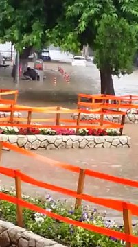 geyve-karaçay-deresi-taştı-geyve-sular-altında-2