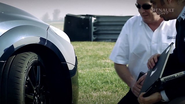 #UNDER8 La Renault Mégane RS à l'assaut du Nürburgring