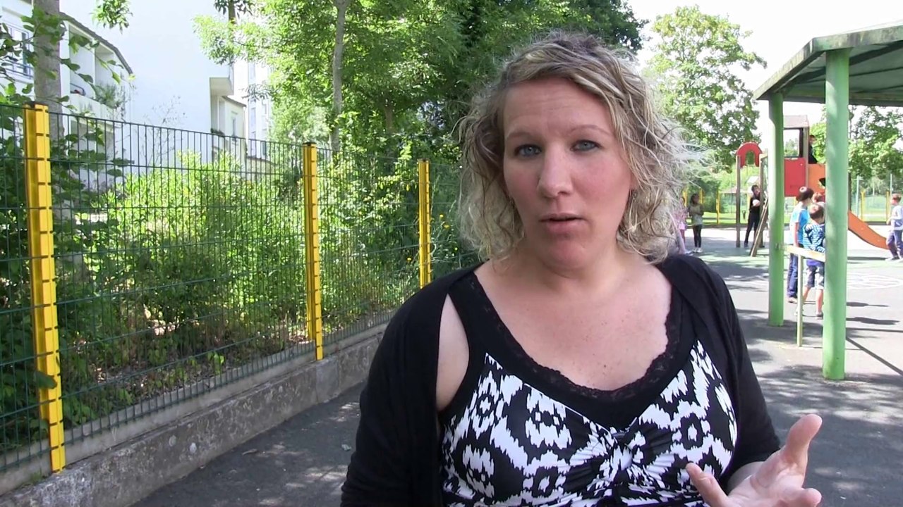 Groupe scolaire du Pont-Boileau : interview de Sabrina Gréau, parente  d'élève - Vidéo Dailymotion