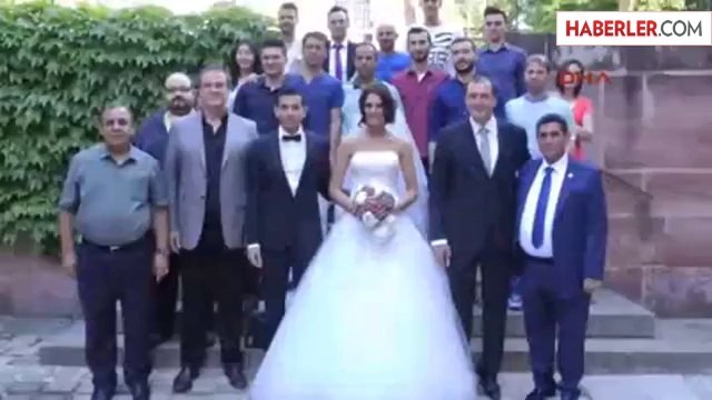 Göstericiler, Cizre'de Gece Yol Kesip Kimlik Kontrolü Yaptı