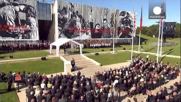 Obama y Hollande pronuncian discursos pacifistas para conmemorar el Día D