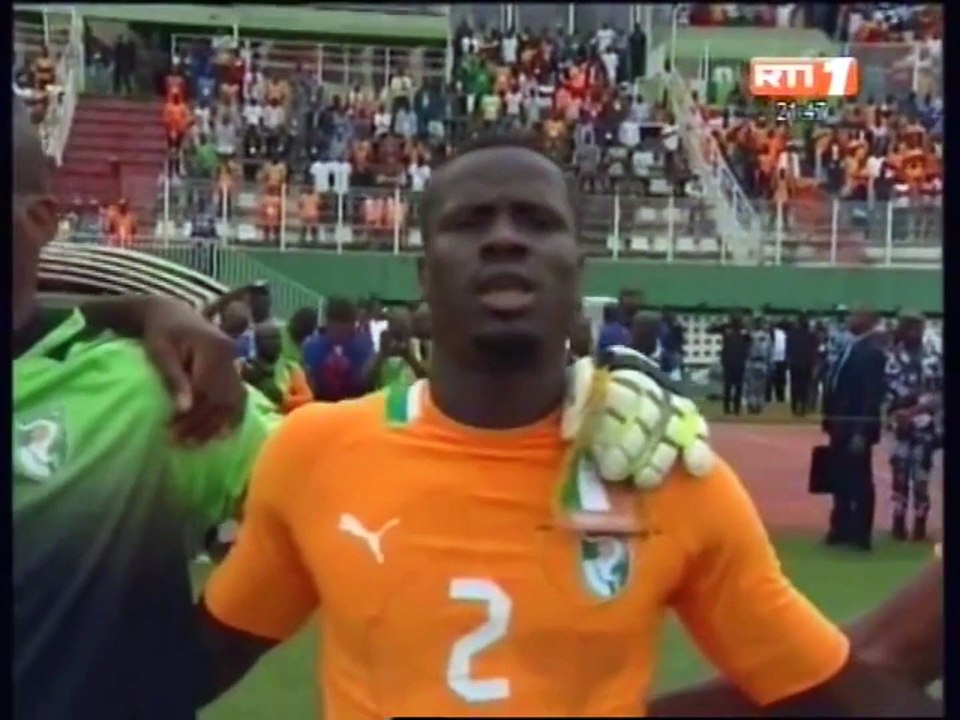 Un marabout donne ses pronostics avant un match de football