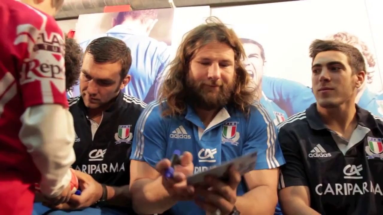 Sessione autografi FIR - Adidas nel centro di Firenze