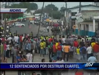 Acusados de destruir cuartel policial en Pedernales deberán pagar multa de $2.500