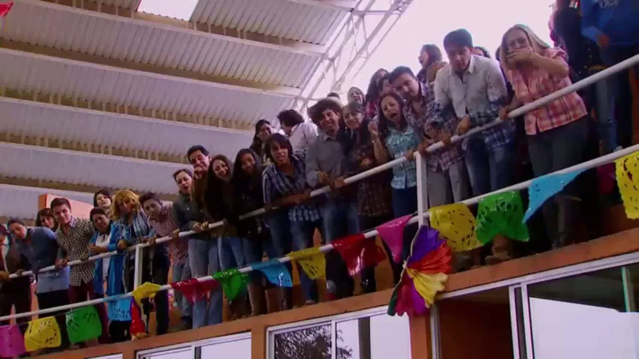 Pelea entre Esmeralda(@MaiteOficial) y Pablo(@DanArenas) en #LaGata