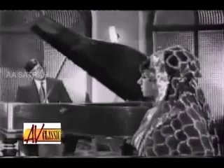 Ehna Phull Kalliyan Di Mehfil - Satrah Sandhuan