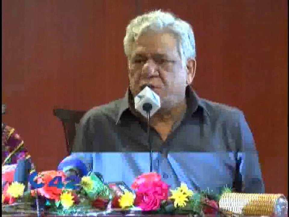 Indian Actor Om Puri & Actress Divya Dutta Meet The Press Conference At Avari Hotel Pkg By Zain Madni City42