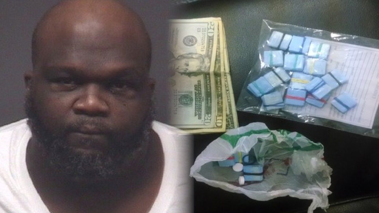 Man Smuggles 40 Bags of Drugs in His Belly Button