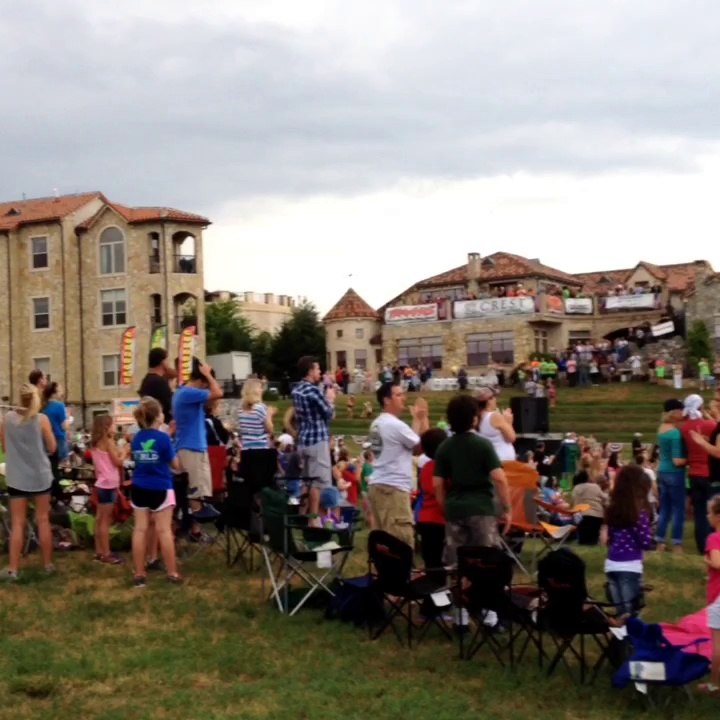 There's nothing better than a flyover with Ron Robey!  #LBVets #AVFence